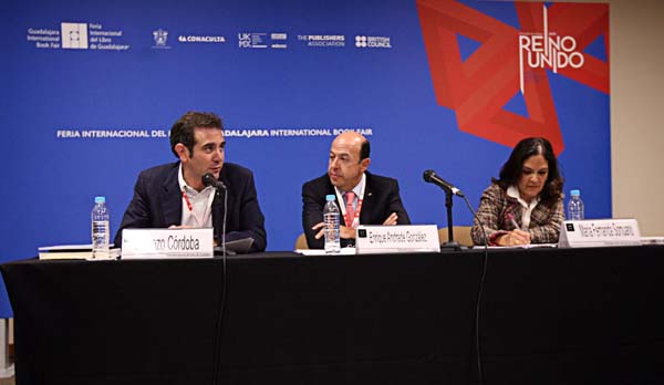 Consejero Presidente del INE Lorenzo Córdova Vianello, Consejero Electoral Enrique Andrade González y  del Colegio de México María Fernanda Somuano