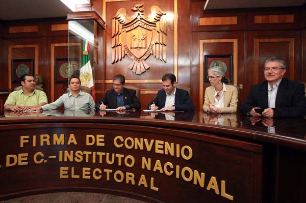 Firma de Convenio entre el Instituto Nacional Electoral y la Universidad de Colima..