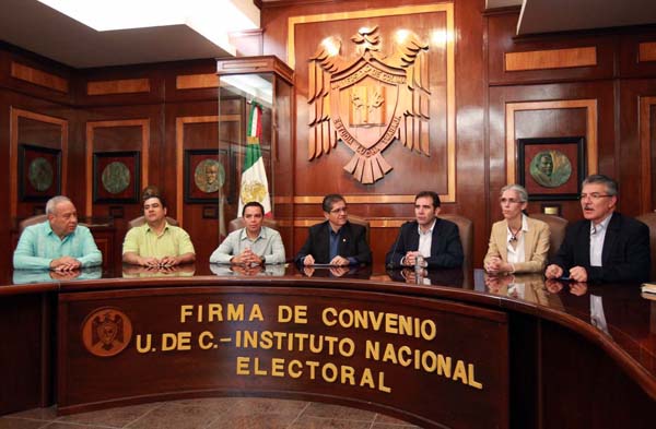 Firma de Convenio entre el Instituto Nacional Electoral y la Universidad de Colima.
