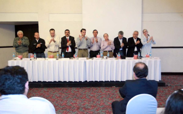 Se reúnen Consejeros del INE con la estructura y Consejeros Electorales Locales de Chiapas, Oaxaca, Guerrero y Michoacán donde se registraron incidentes para la realización del proceso electoral.
