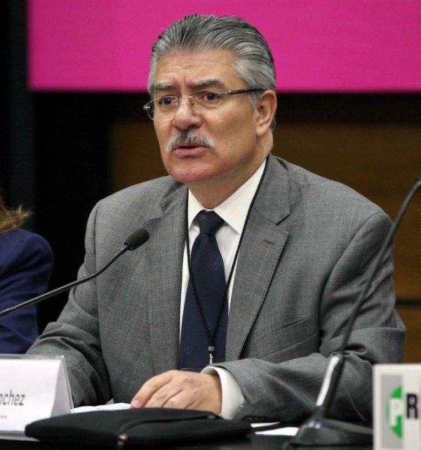 Consejero Arturo Sánchez Gutiérrez