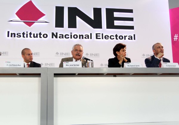 Consejera y Consejeros Electorales Roberto Ruíz Saldaña, Javier Santiago Castillo, Eugenia Galindo Centeno y Benito Nacif Hernández.