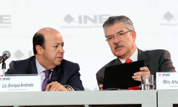 Consejeros Electorales Enrique Andrade González y Arturo Sánchez Gutiérrez.