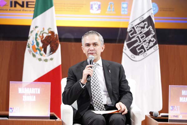Jefe de Gobierno del DF Miguel Ángel Mancera.