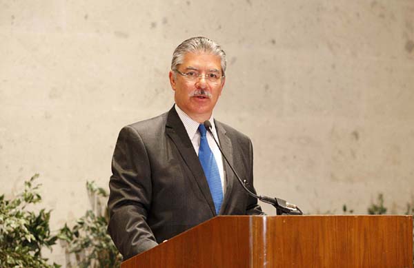 Consejero Electoral INE Arturo Sánchez Gutiérrez.