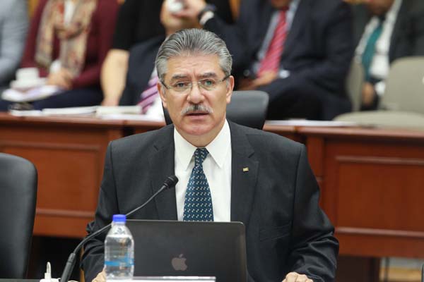 Consejero Electoral Arturo Sánchez Gutiérrez.