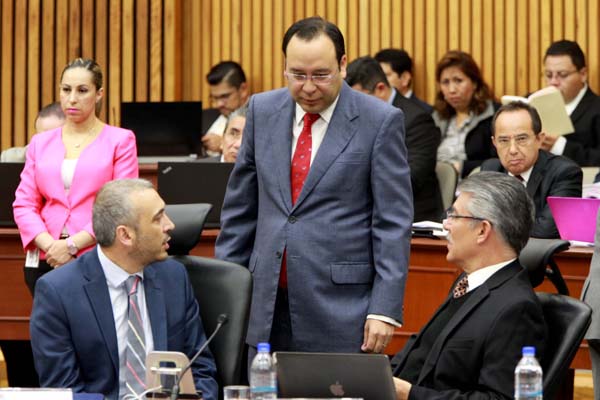 Consejeros Electorales Benito Nacif Hernández, Ciro Murayama Rendón y Arturo Sánchez Gutiérrez.