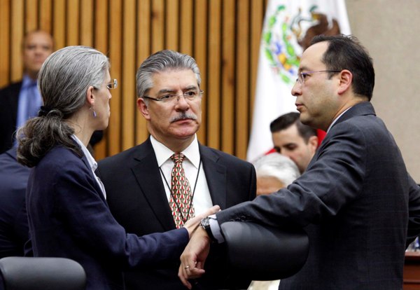 Consejera y Consejeros Electorales Pamela San Martín Ríos y Valles, Arturo Sánchez Gutiérrez y Ciro Murayama Rendón.
