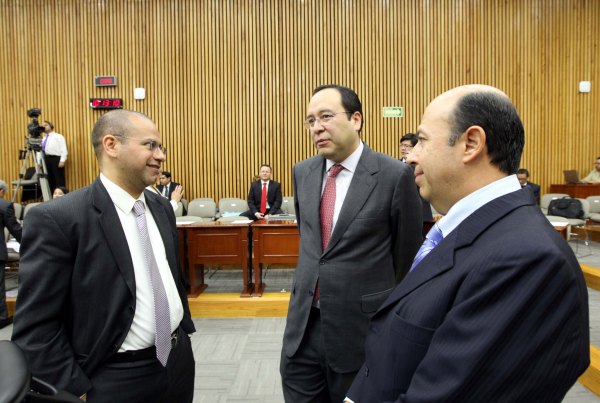 Consejeros Electorales Roberto Ruíz Saldaña, Ciro Murayama Rendón y Enrique Andrade González.