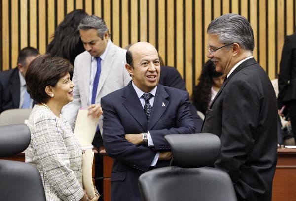 Consejera y Consejeros Electorales Beatriz Galindo Centeno, Enrique Andrade González y Arturo Sánchez Gutiérrez.