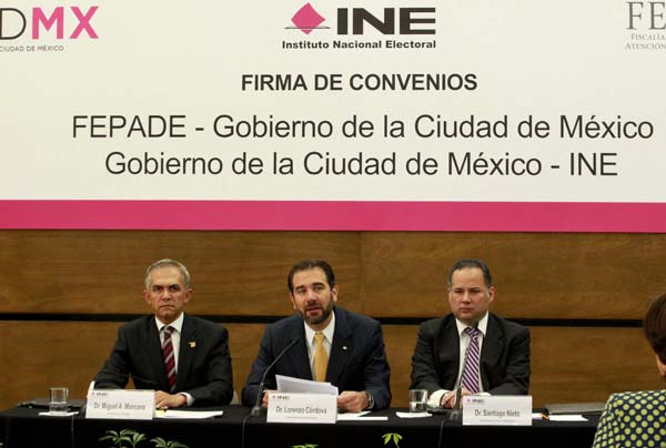 Jefe de Gobierno de la Cd. de México Miguel Ángel Mancera, Consejero Presidente del INE Lorenzo Córdova Vianello y  el Titular de la FEPADE  Santiago Nieto Castillo.