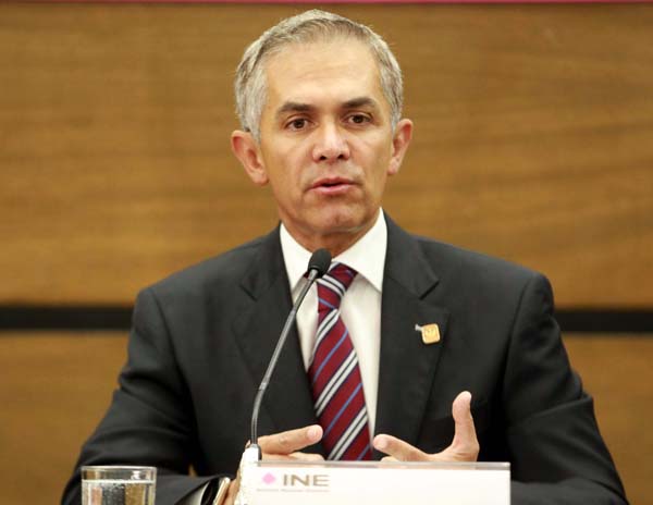 Jefe de Gobierno de la Cd. de México Miguel Ángel Mancera. 