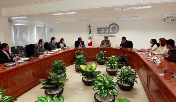 Reunión Consejero Presidente del INE Lorenzo Córdova Vianello con el Instituto Estatal Electoral de Aguascalientes.