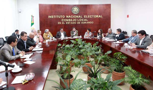 Reunión con la Estructura del INE Durango.