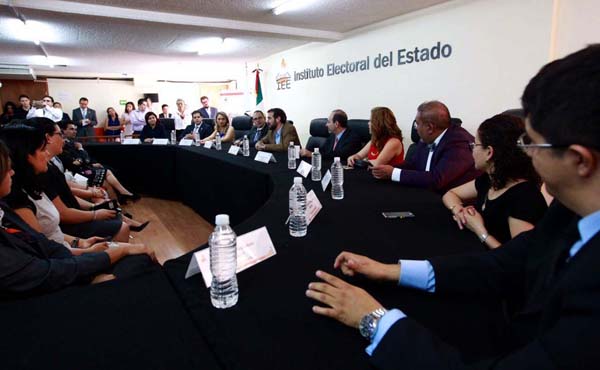 Reunión con el Instituto Electoral del Estado de Puebla.