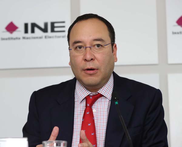  Consejero Electoral y Presidente de la Comisión de Fiscalización Ciro Muyama Rendón.