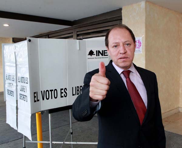 Votación del Consejero Electoral Marco Antonio Baños Martínez
 
