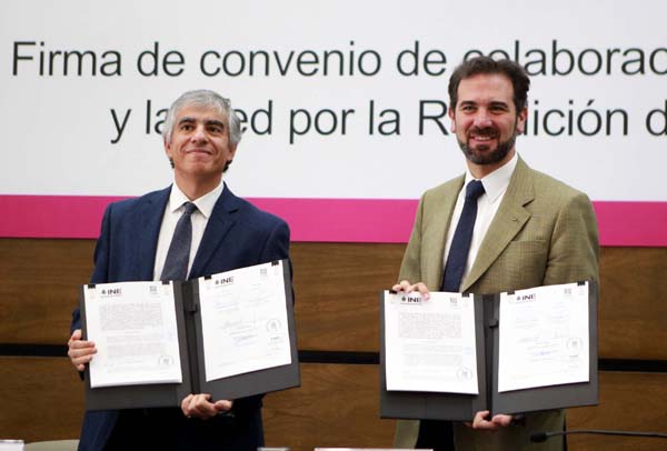  Director del CIDE Sergio López Ayllón y el Consejero Presidente del INE Lorenzo Córdova Vianello.