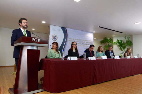 Consejero Presidente del INE Lorenzo Córdova Vianello en la Firma del Acuerdo de Cooperación entre la PGR y  la Secretaría General de la OEA.

