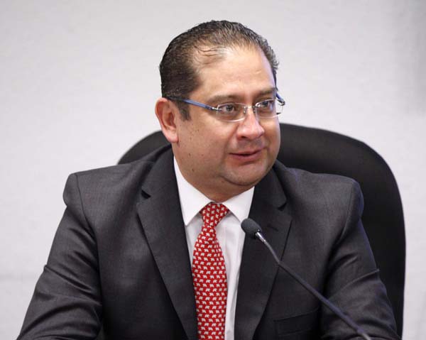 Coordinador de Procesos Tecnológicos del Instituto Federal Electoral Alejandro Andrade Jaimes.