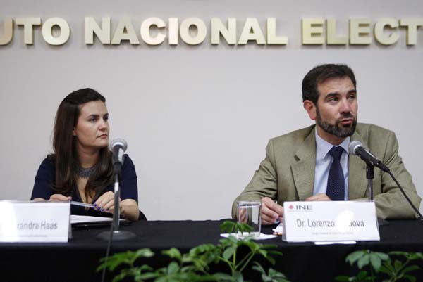  Presidenta del CONAPRED Alexandra Haas Paiuc y el Consejero Presidente del INE Lorenzo Córdova Vianello