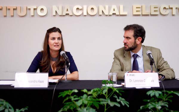  Presidenta del CONAPRED Alexandra Haas Paiuc y el Consejero Presidente del INE Lorenzo Córdova Vianello
