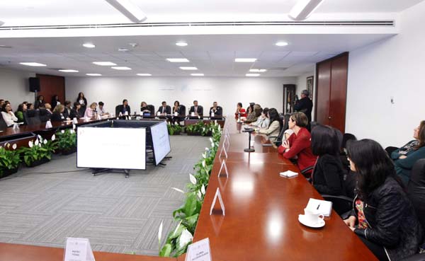 Entrega de la Presidencia y la Secretaría Técnica del Observatorio de Participación Política de las Mujeres en México.

