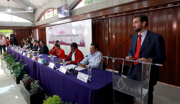 Consejero Presidente del INE Lorenzo Córdova Vianello en el Sexto Foro de ideas para Candidatos a la Asamblea Constituyente.