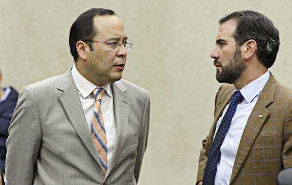 Consejero Electoral Ciro Murayama Rendón y el Consejero Presidente del INE Lorenzo Córdova Vianello. 