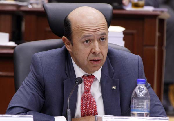 Consejero Electoral  Enrique Andrade González. 