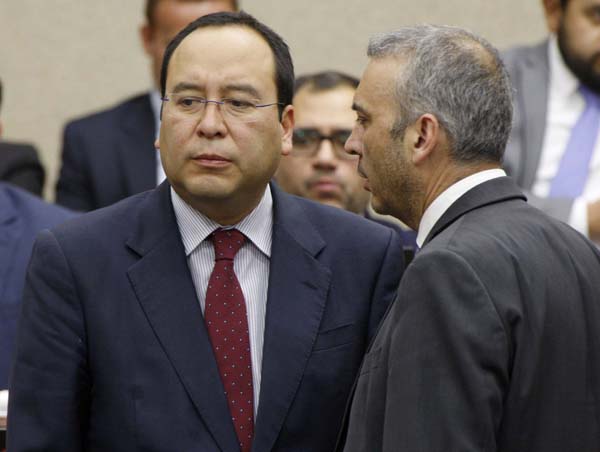 Consejeros Electorales  Ciro Murayama Rendón y Benito Nacif Hernández.