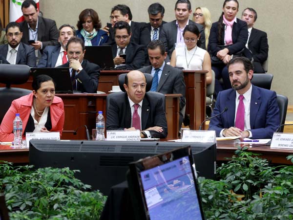 Consejera y Consejero Electorales Adriana Favela Herrera, Enrique Andrade González y el Consejero Presidente del INE Lorenzo Córdova Vianello.