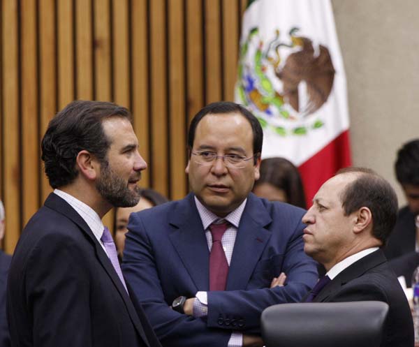 Consejero Presidente Lorenzo Córdova Vianello, Consejeros Electorales Ciro Murayama Rendón y Marco Antonio Baños Martínez.