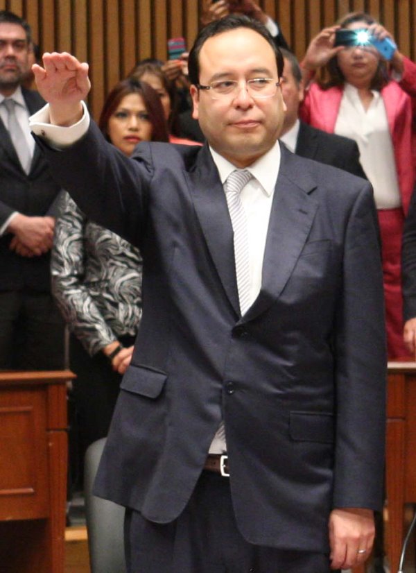 Dr. Ciro Murayama Rendón.