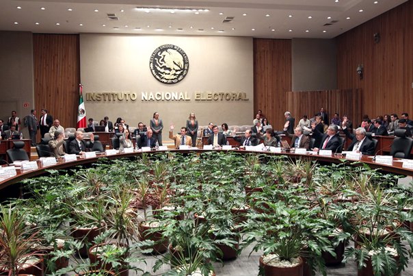 Sesión Extraordinaria del Consejo General del Instituto Nacional Electoral celebrada el 15 de abril de 2014