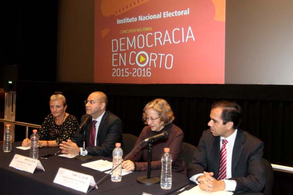 Premiación del Concurso Nacional de Cortometrajes “Democracia en Corto 2015-2016”.