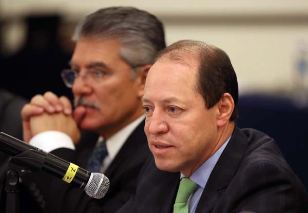 Consejeros Electorales Arturo Sánchez Gutiérrez y Marco Antonio Baños Martínez.