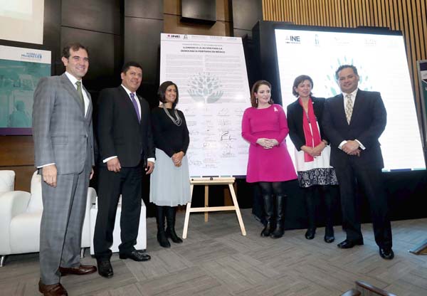 Instituciones firman Llamado a la Acción para la Democracia Paritaria en México.