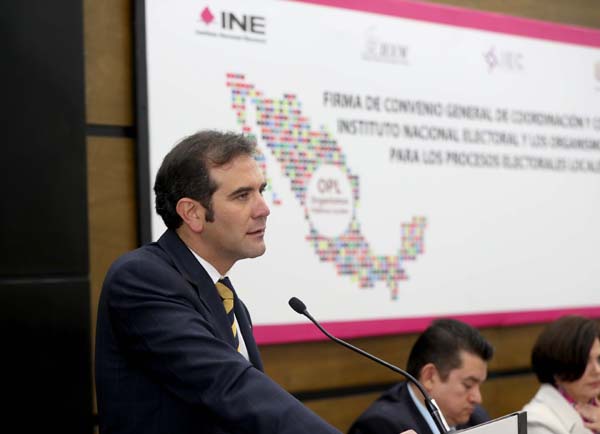 Firma de Convenio General de Coordinación y Colaboración entre el INE y los Organismos Públicos Locales para los Procesos Electorales Locales 2016-2017.