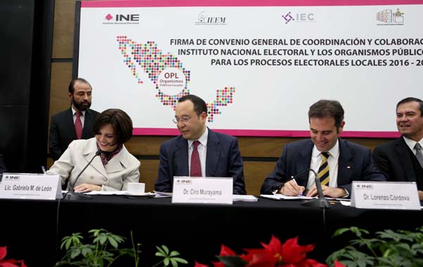 Firma de Convenio General de Coordinación y Colaboración entre el INE y los Organismos Públicos Locales para los Procesos Electorales Locales 2016-2017.