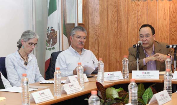 Consejera y Consejeros Electorales del INE Pamela San Martín, Arturo Sánchez y Ciro Murayama.