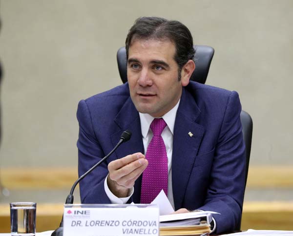 Consejero Presidente del Consejo General del INE Lorenzo Córdova Vianello.