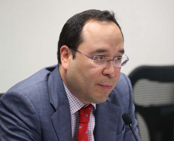 Consejero Electoral Ciro Murayama Rendón Presidente de la Comisión Temporal de Presupuesto 2018.
