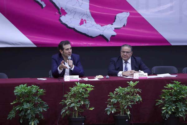Consejero Presidente del INE Lorenzo Córdova Vianello y el Consejero Presidente del OPLE de Veracruz José Alejandro Bonilla Bonilla.