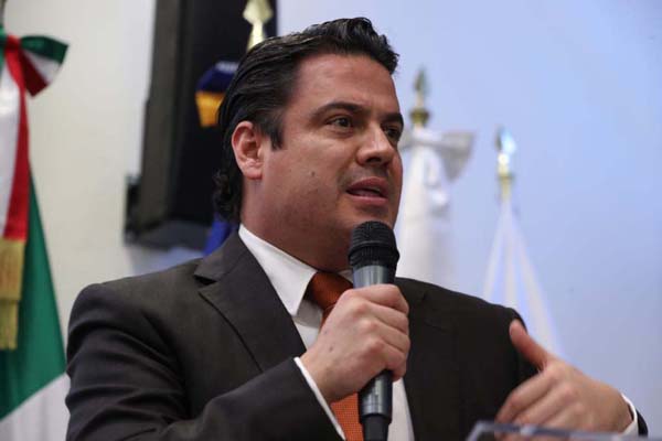 Aristóteles Sandoval Gobernador del Estado de Jalisco.