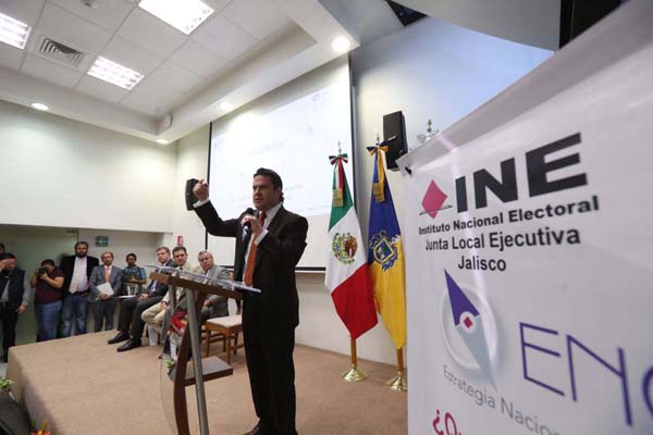 Aristóteles Sandoval Gobernador del Estado de Jalisco en la Presentación de la Estrategia Nacional de Cultura Cívica 2017-2023 (ENCCIVICA).
