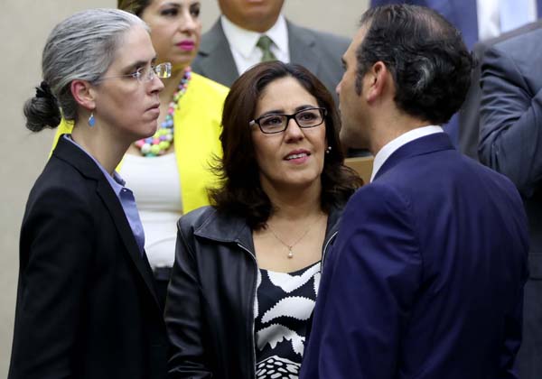 Consejeras Electorales Pamela San Martín Ríos y Valles,  Beatriz Zavala Pérez y el Consejero Presidente del INE Lorenzo Córdova Vianello.